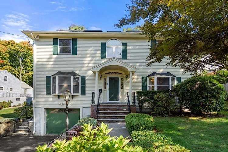 MLS#:73047224 Stoneham, 5 High Street, MA, home for sale Photo 1