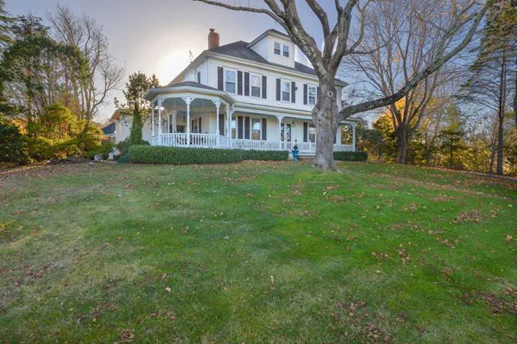 298 Route 6A East Sandwich, MA 02537