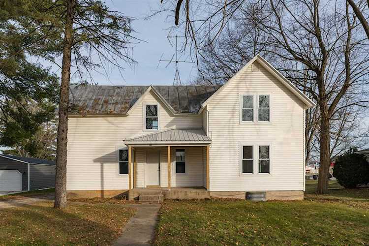 102 N Charles St Westfield, WI 53964