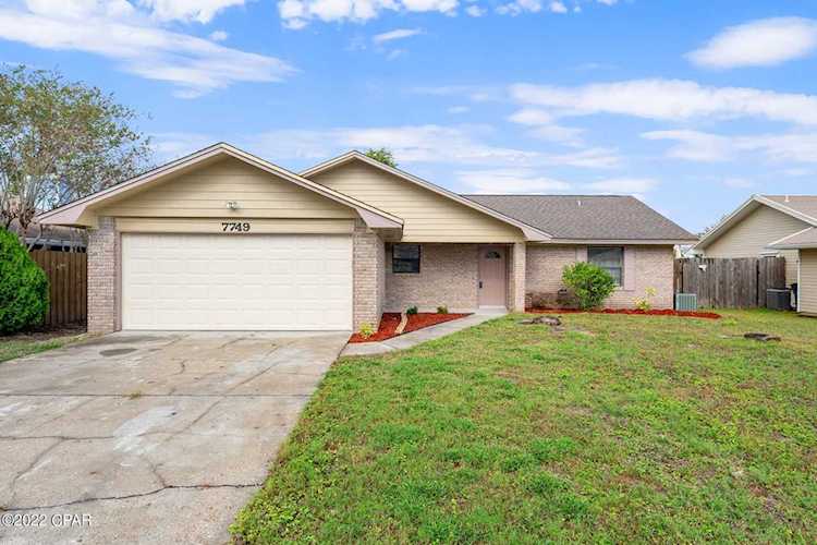 7749 Betty Louise Dr Panama City, FL 32404