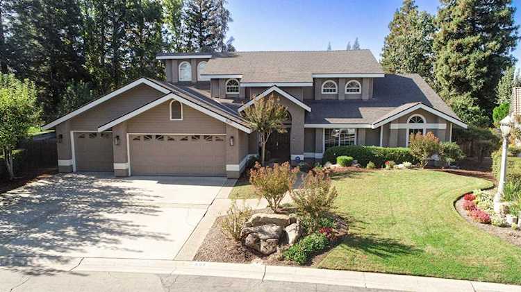 509 E Mariners Circle Fresno, CA 93730