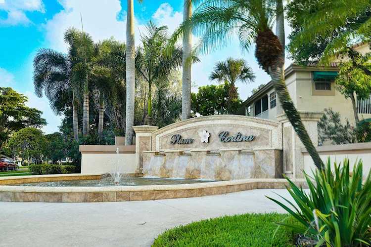 6539 Via Regina Boca Raton, FL 33433