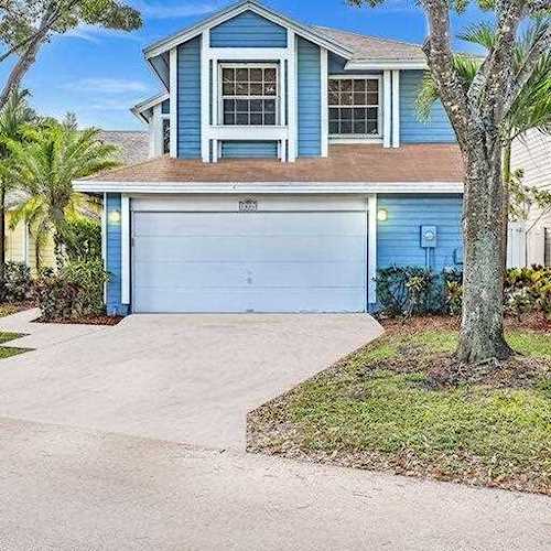 5406 S 214th Court Boca Raton, FL 33486