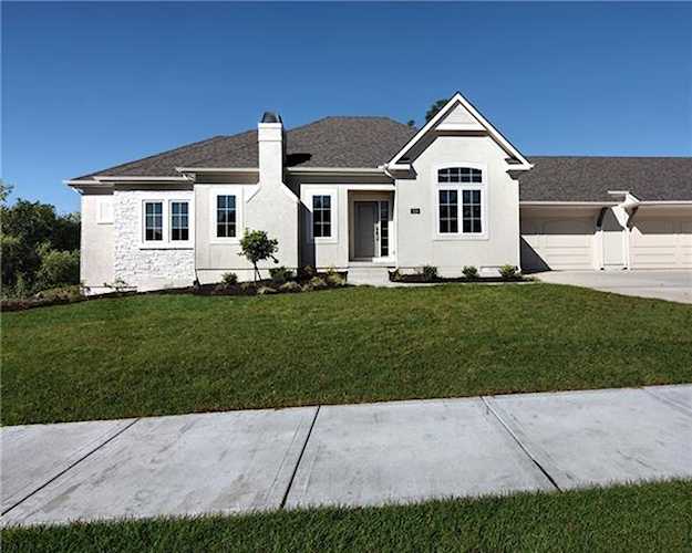 7222 Allman Dr Shawnee, KS 66217