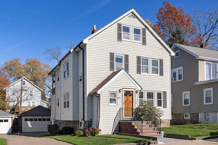 227 Maple St Boston, MA 02132