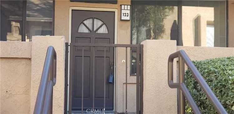 5722 E Stillwater Ave #123, Orange, CA 92869 | MLS# PW22239596 | property for lease Photo 1