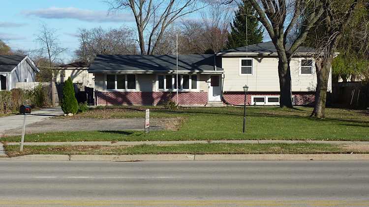 1N455 Main St Glen Ellyn, IL 60137