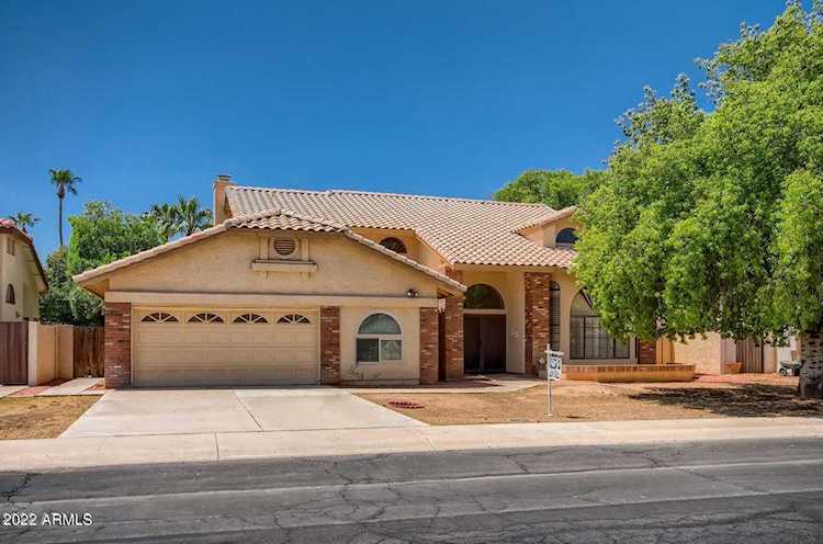 1965 E Calle De Caballos Tempe, AZ 85284