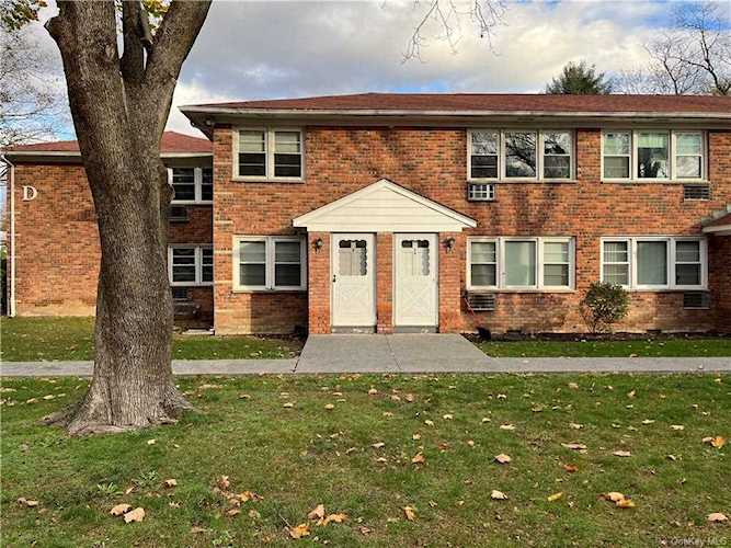 2710 South Rd #D4 Poughkeepsie, NY 12601 | MLS H6220655 Photo 1