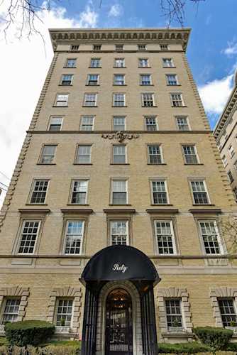 60 E Scott St #501-503 Chicago, IL 60610