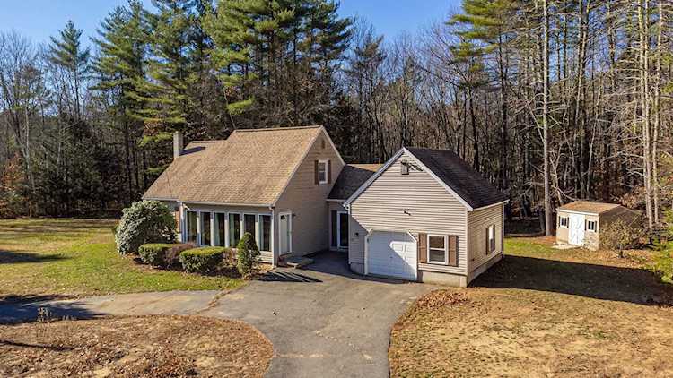 38 Wildwood Dr Fremont, NH 03044