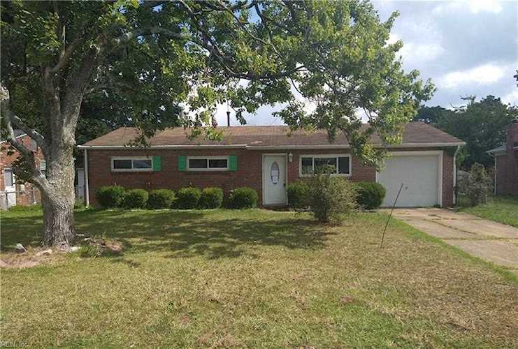3928 Anchor Ave Chesapeake, VA 23321 home for sale, MLS#10457489 - Crescas Real Estate Photo 1