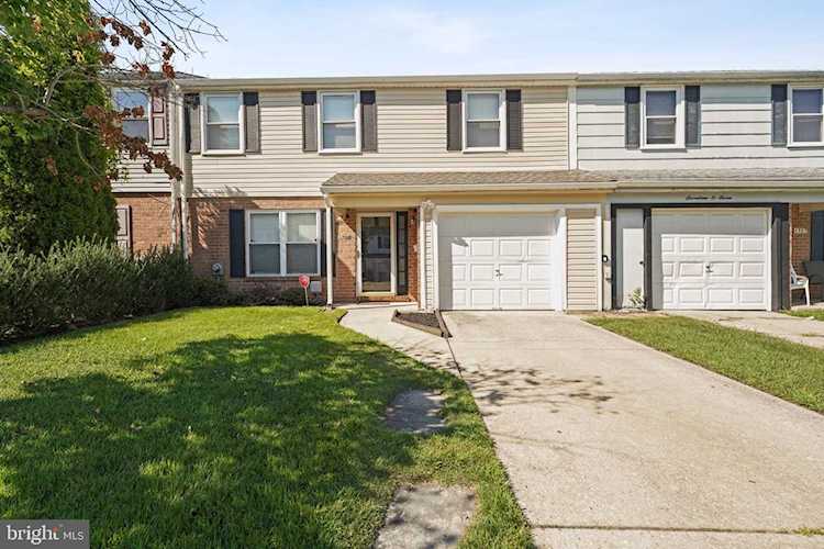 1705 Kingswood Place Clementon, NJ 08021