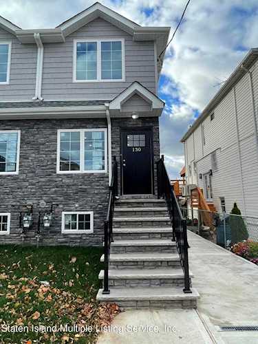 130 Wellbrook Ave Staten Island, NY 10314