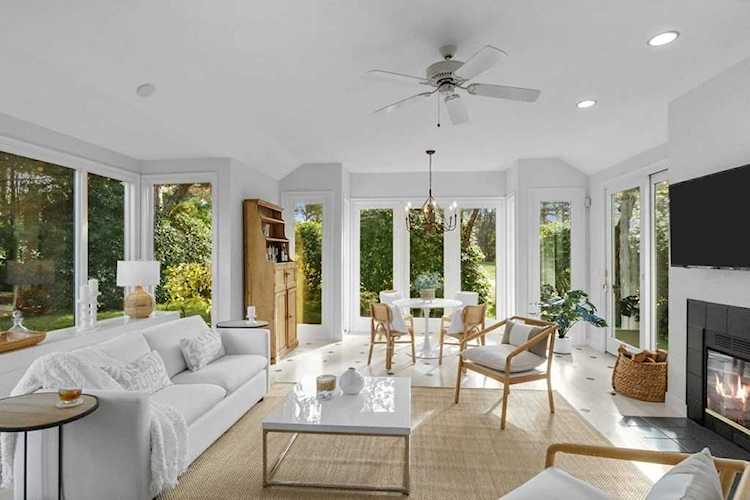 105 Willowbend Drive Mashpee, MA 02649