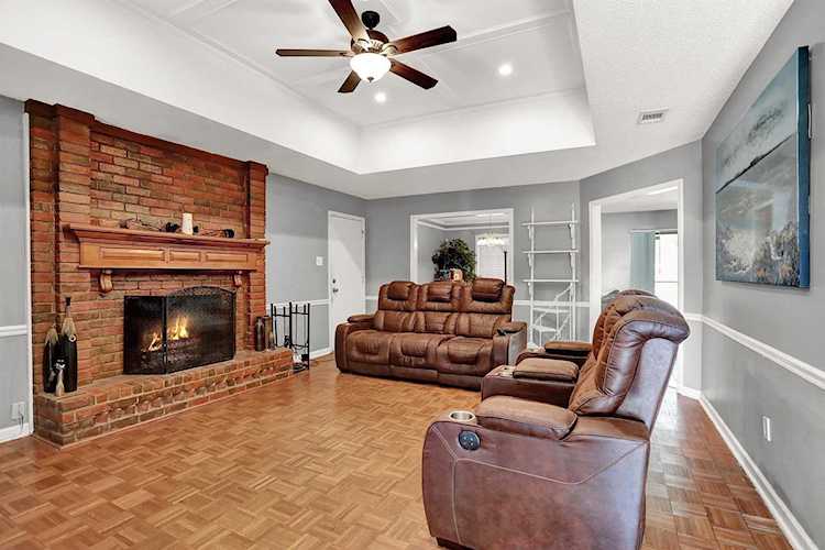 4940 Barrington Cv Memphis, TN 38125