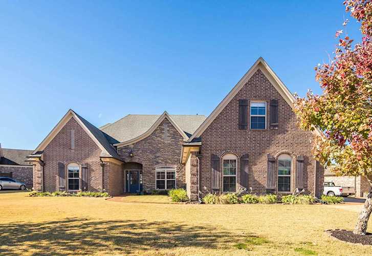 5979 Windsor Falls Loop Arlington, TN 38002