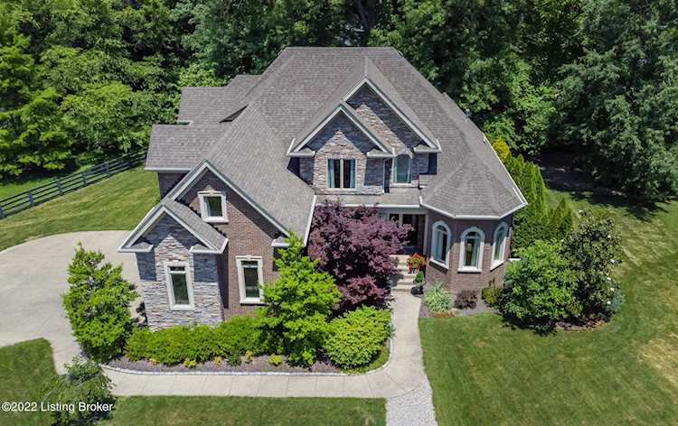 11601 Cedardale Rd Louisville, KY 40223