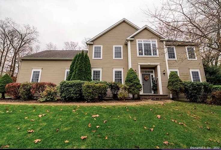 298 Guinevere Ridge Cheshire, CT 06410