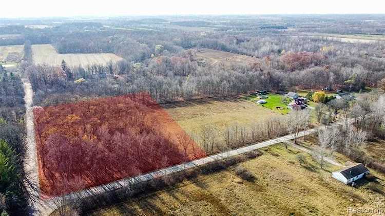 2661-B Webb Rd Goodells, MI 48027