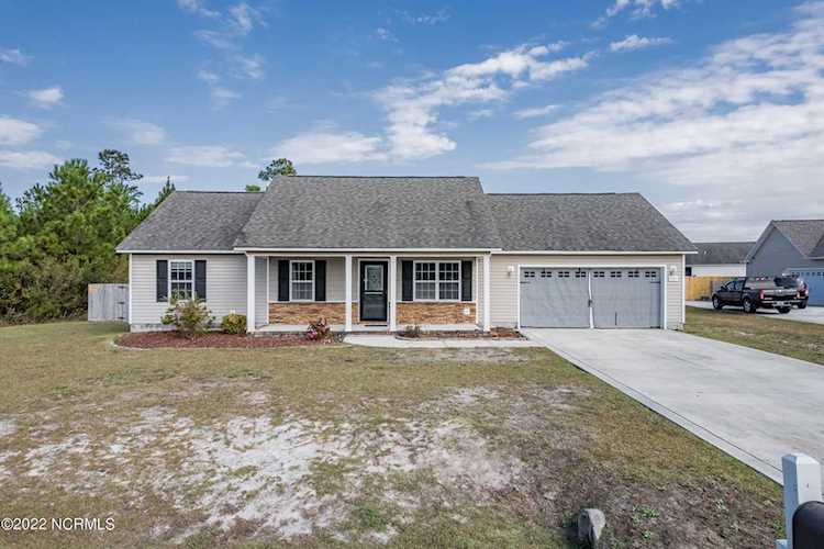 105 Rosemary Ave Hubert, NC 28539 | MLS 100358208 Photo 1