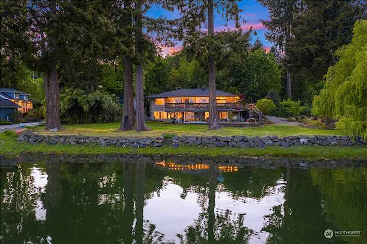 9211 N Harborview Dr Gig Harbor, WA 98332 | MLS® 2016397 Photo 1