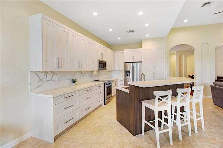 7703 NW 124th Ter Parkland, FL 33076