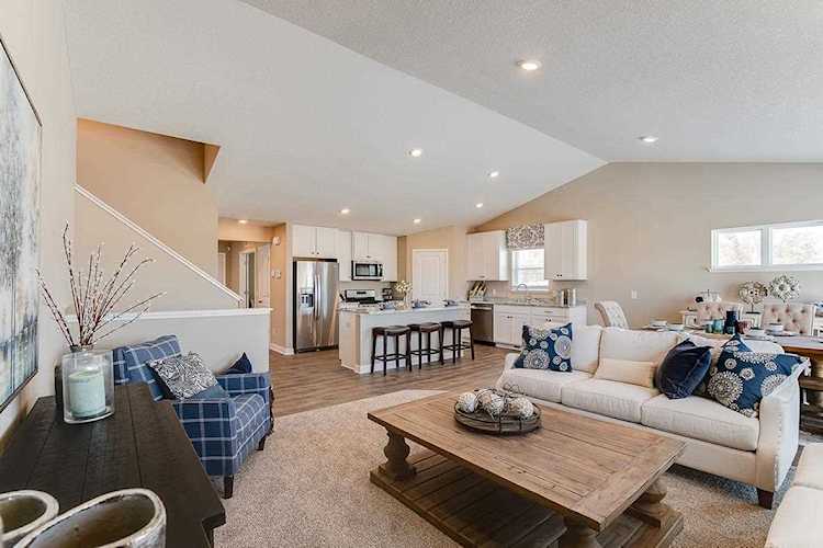 7540 205th Street W Lakeville, MN 55044