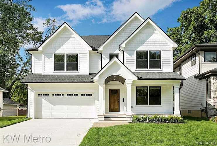 707 Parkdale Ave Royal Oak, MI 48073