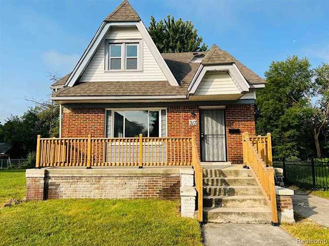 317 Eastlawn St Detroit, MI 48215