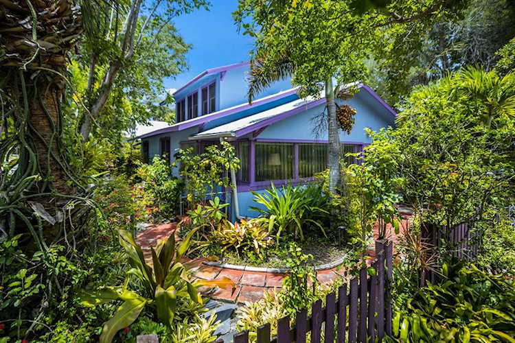 1205 Cocoanut Ave Sarasota, FL 34236