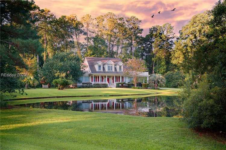 1 Rosebud Dr Bluffton, SC 29910