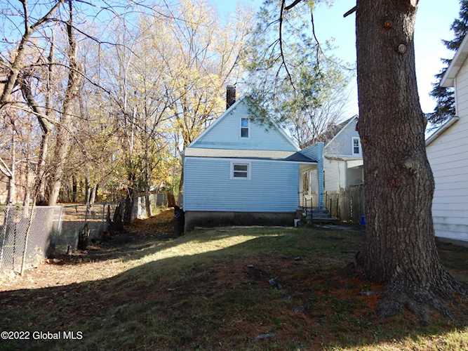 11 Northern Dr Troy, NY 12182