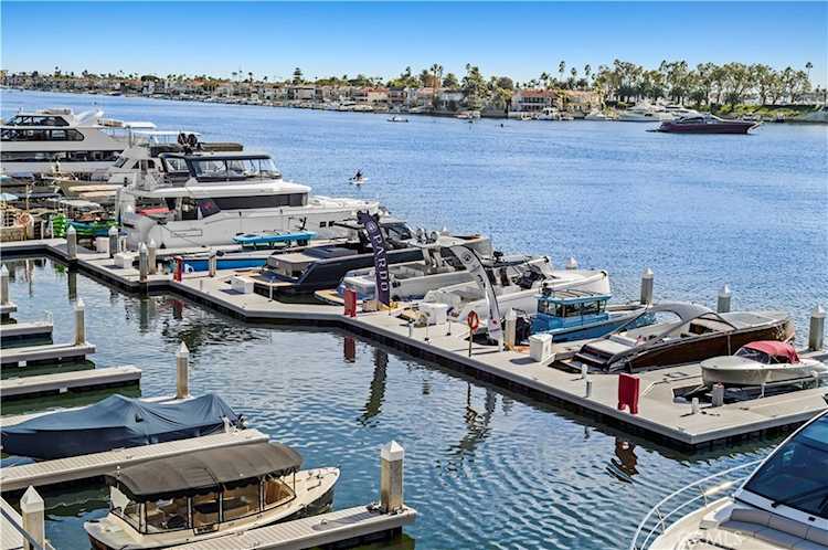 3121 W Coast #3C Newport Beach, CA 92663