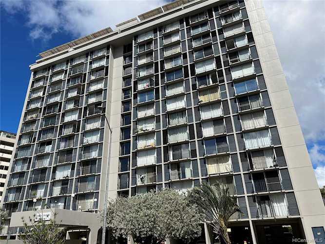 1650 Kanunu Streets #215 Honolulu, HI 96814