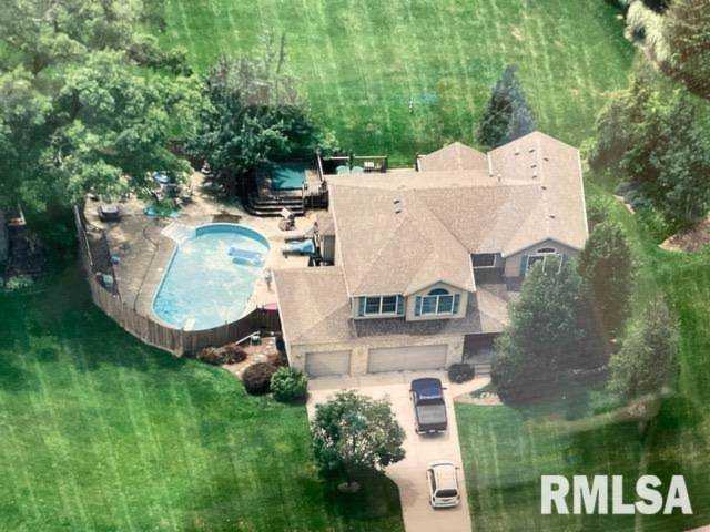 1202 Lakeview Dr Port Byron, IL 61275
