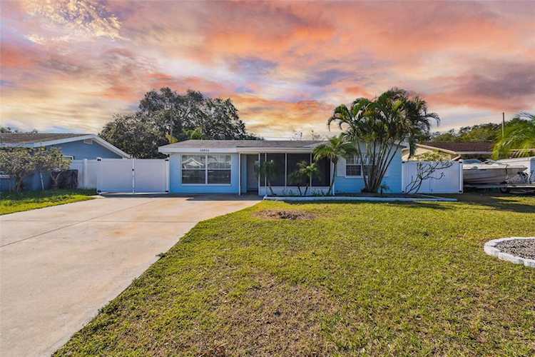 10826 111th PLACE N Seminole, FL 33778