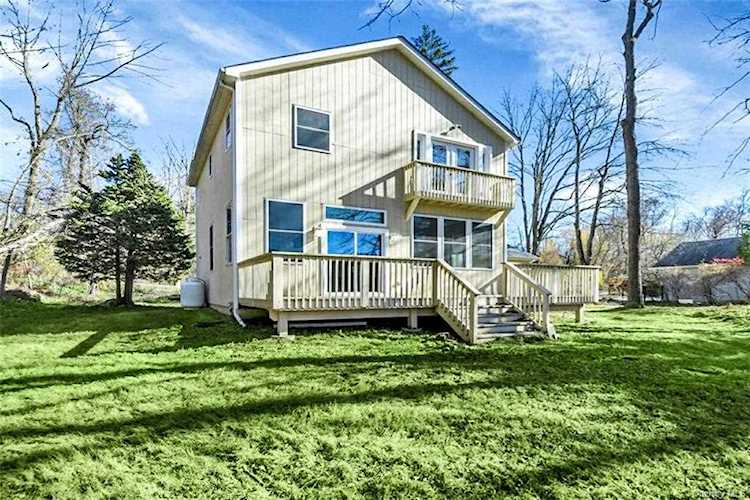 21 Kent Lake Avenue Carmel, NY 10512