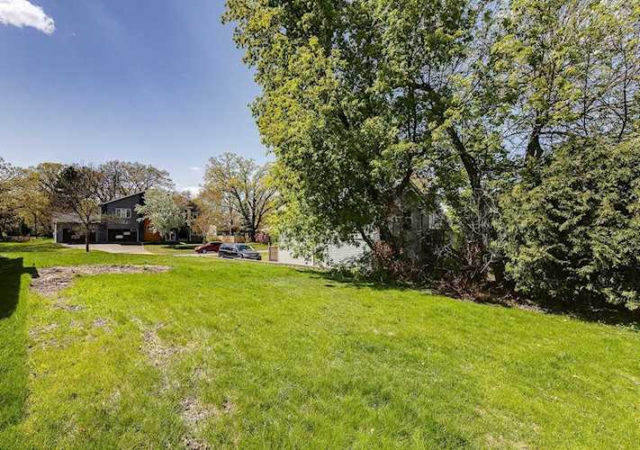 518 Ardmore Drive Golden Valley, MN 55422
