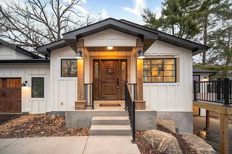 2137 Ashland Lane Mound, MN 55364