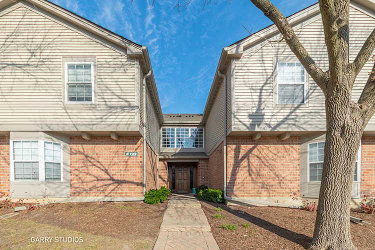 122 Willowbrook Ct #2 Schaumburg, IL 60195