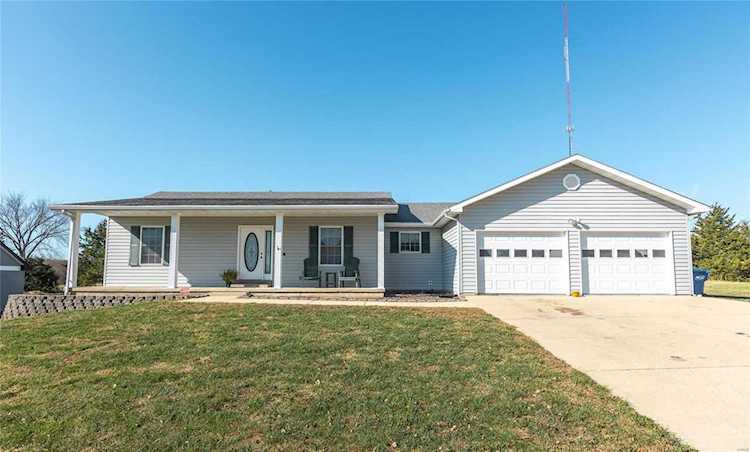11 Westwood Dr Salem, MO 65560
