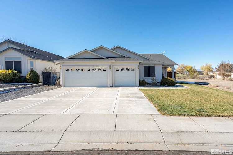 592 Wedge Ln Fernley, NV 89408