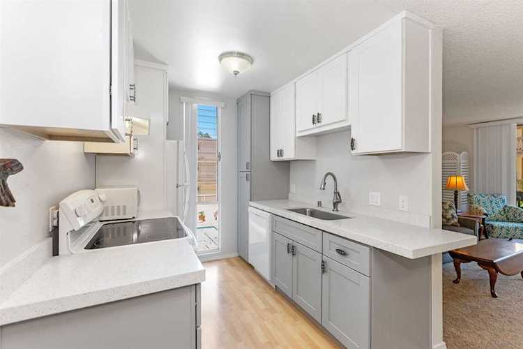 6333 La Jolla Blvd #281 La Jolla, CA 92037