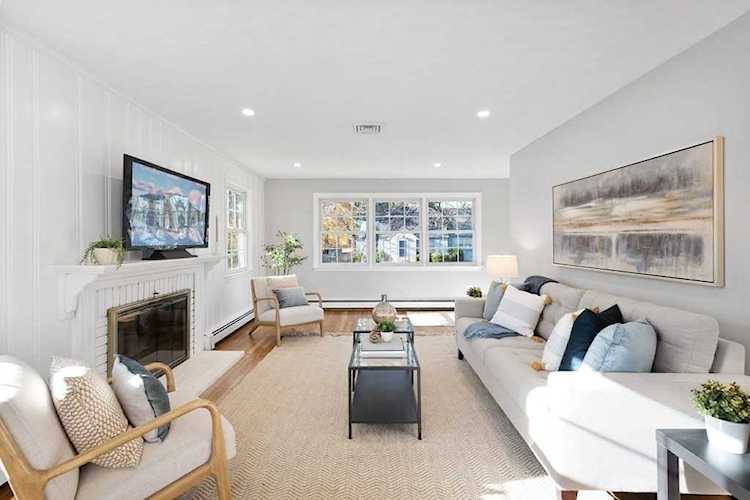 332 Park Street North Reading, MA 01864