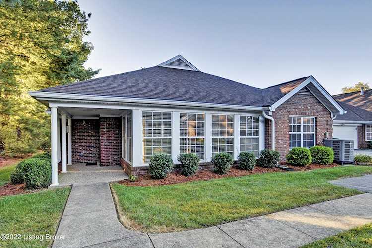 10602 Eagle Pines Ln Louisville, KY 40223 | MLS 1623418 Photo 1