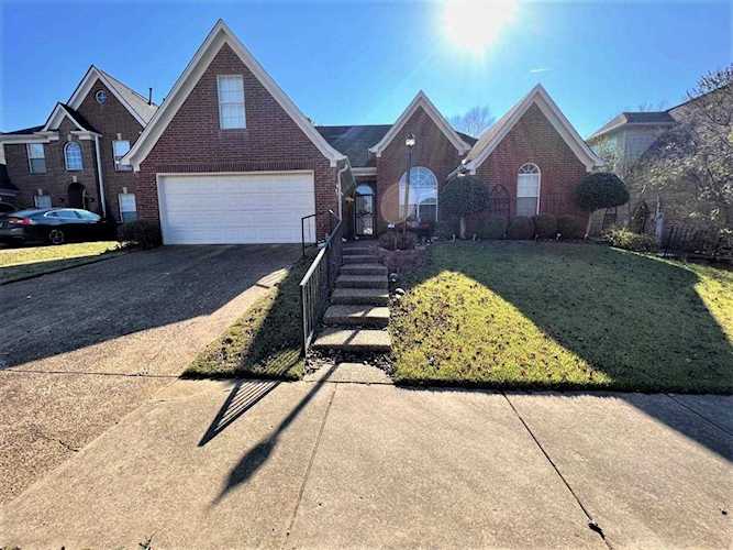 10483 Aniston Way Collierville, TN 38017