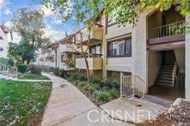 27935 Sarabande Ln #208 Canyon Country, CA 91387