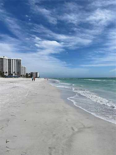 2721 Gulf of Mexico Dr #301 Longboat Key, FL 34228
