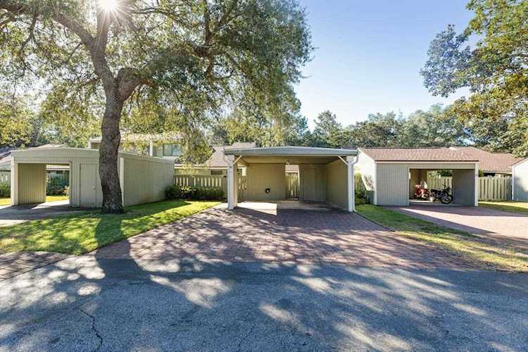 900 Bay Drive #UNIT 30 Niceville, FL 32578